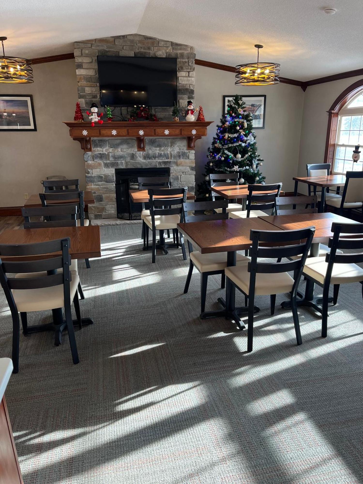 Fireside Inn And Suites Devils Lake Εξωτερικό φωτογραφία