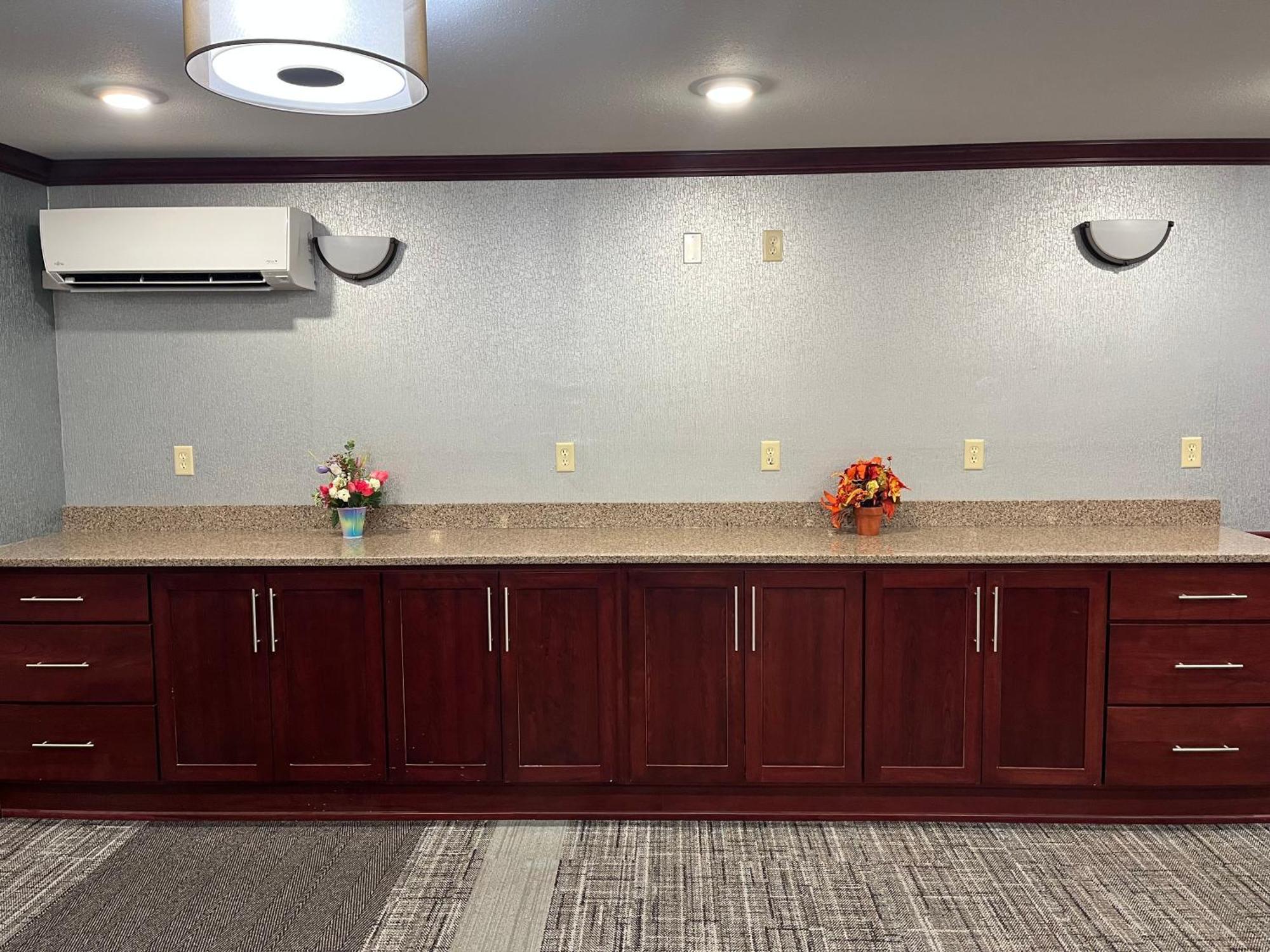 Fireside Inn And Suites Devils Lake Εξωτερικό φωτογραφία