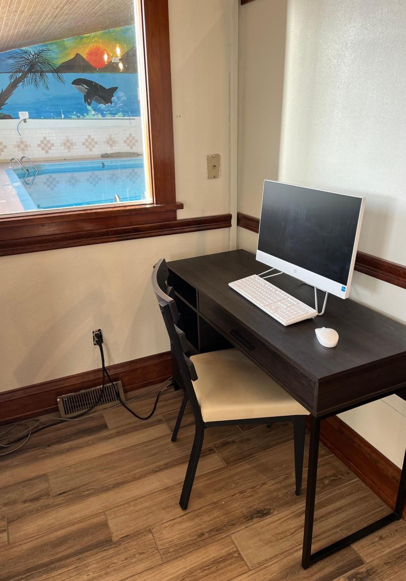 Fireside Inn And Suites Devils Lake Εξωτερικό φωτογραφία